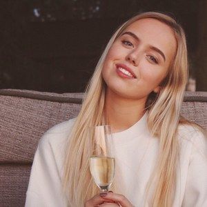 Meet your Posher, Alexandra